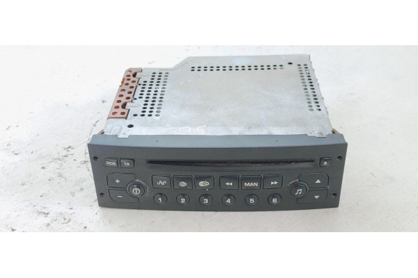 Recambio de sistema audio / radio cd para peugeot 307 (s1) xr clim referencia OEM IAM 9636597577  