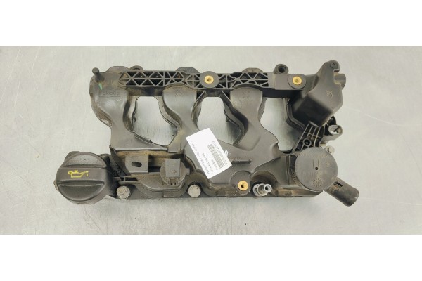 Recambio de tapa balancines para peugeot 308 1.5 hdi 130 fap referencia OEM IAM P1001845  