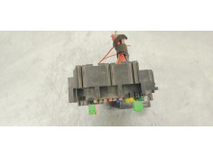 Recambio de caja reles / fusibles para skoda octavia combi (5e5) ambition referencia OEM IAM 5Q0937615C  