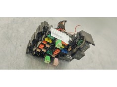 Recambio de caja reles / fusibles para skoda octavia combi (5e5) ambition referencia OEM IAM 5Q0937615C  