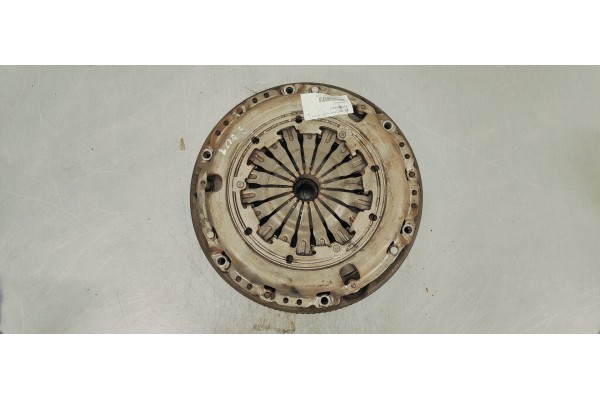 Recambio de kit embrague para peugeot 3008 1.5hdi 130 fap referencia OEM IAM 123052510  