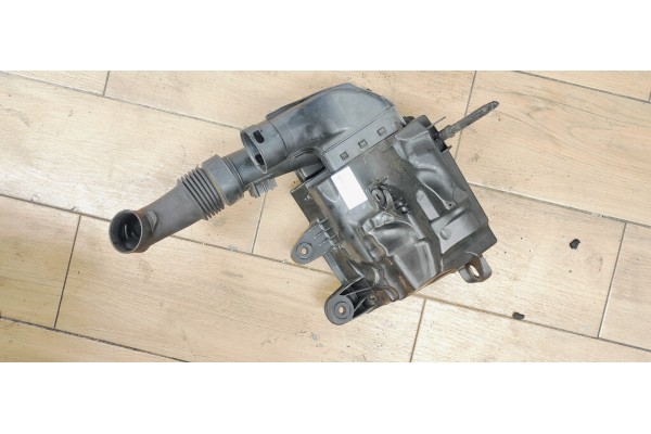 Recambio de filtro aire para peugeot 3008 1.5hdi 130 fap referencia OEM IAM 9828002080  