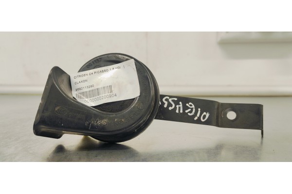 Recambio de claxon para citroen c4 picasso 1.6 hdi referencia OEM IAM 9682113280  