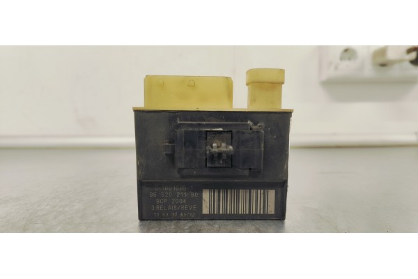 Recambio de caja precalentamiento para citroen c4 picasso 1.6 hdi referencia OEM IAM 9652021180  