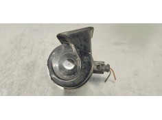Recambio de claxon para seat toledo (5p2) 1.9tdi 105 referencia OEM IAM E9011157  