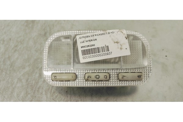 Recambio de luz interior para citroen c4 picasso 1.6 hdi referencia OEM IAM 9652262280  