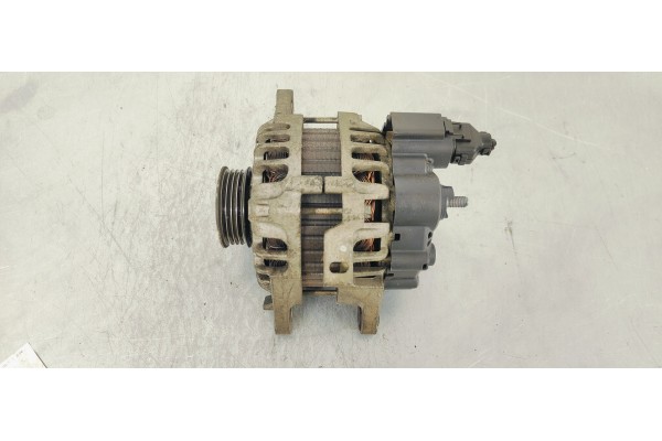 Recambio de alternador para hyundai tucson (jm) referencia OEM IAM 3730022650  