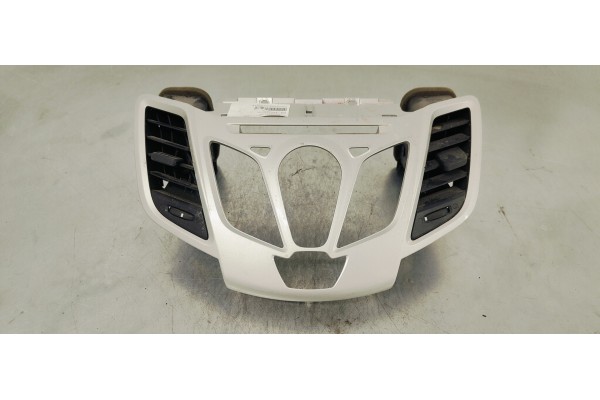 Recambio de consola central para ford fiesta (cb1) 1.4 tdci 71 fap referencia OEM IAM 8A6118A802AJW  