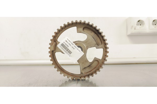Recambio de polea arbol levas para peugeot 3008 1.5hdi 130 fap referencia OEM IAM 9819923680  