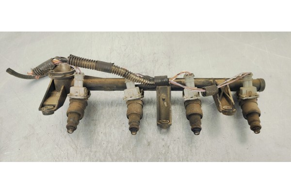 Recambio de rampa inyectora para renault megane i scenic (ja0) 1.6 referencia OEM IAM 7700273495  