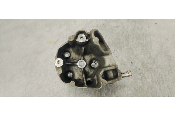 Recambio de soporte bomba inyeccion para peugeot 3008 1.5hdi 130 fap referencia OEM IAM 9824088780  