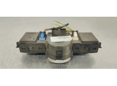 Recambio de mando climatizador para renault scenic ii emotion referencia OEM IAM 8200501465  