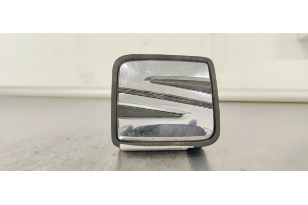 Recambio de maneta exterior porton para seat ibiza iv berlina 1.0 i referencia OEM IAM 6J0827565  