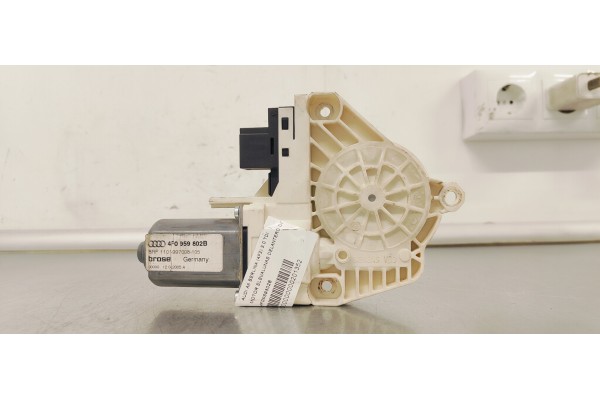 Recambio de motor elevalunas delantero derecho para audi a6 berlina (4f2) 3.0 tdi referencia OEM IAM 4F0959802B  