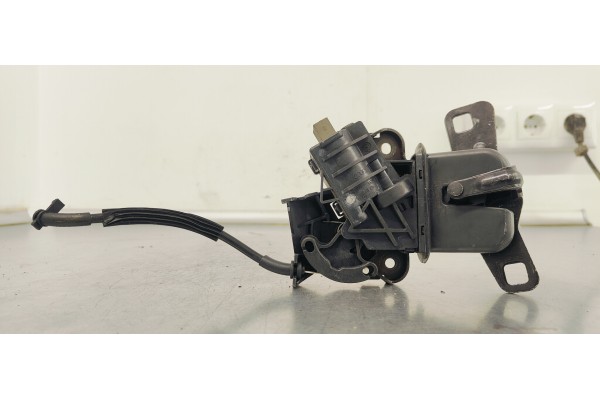 Recambio de cerradura maletero / porton para audi a6 berlina (4f2) 3.0 tdi referencia OEM IAM 4F5827505A  
