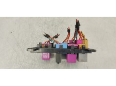 Recambio de caja reles / fusibles para audi a6 berlina (4f2) 3.0 tdi referencia OEM IAM 4F0937503  