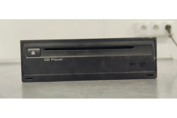 Recambio de sistema audio / radio cd para audi a6 berlina (4f2) 3.0 tdi referencia OEM IAM 4F0035729D  