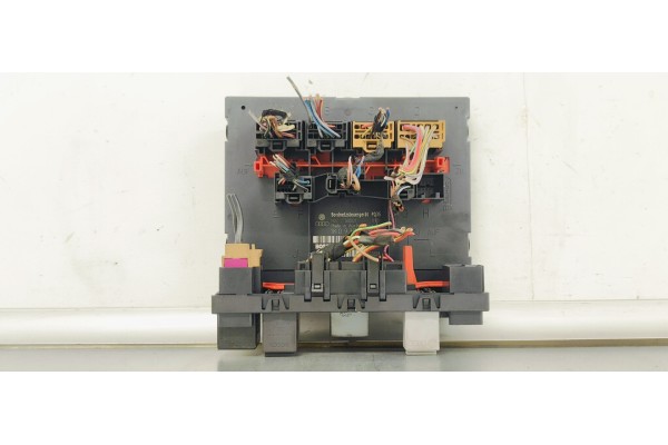 Recambio de caja reles / fusibles para volkswagen touran (1t1) touran i monovolumen fase 2 referencia OEM IAM 1K0937049G  