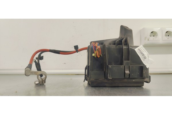 Recambio de caja reles / fusibles para seat ibiza (6j5) 1.0 i referencia OEM IAM 6C0907361F  
