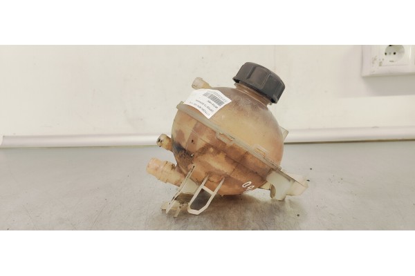 Recambio de deposito expansion para citroen berlingo 1.5 hdi referencia OEM IAM 9678514680  
