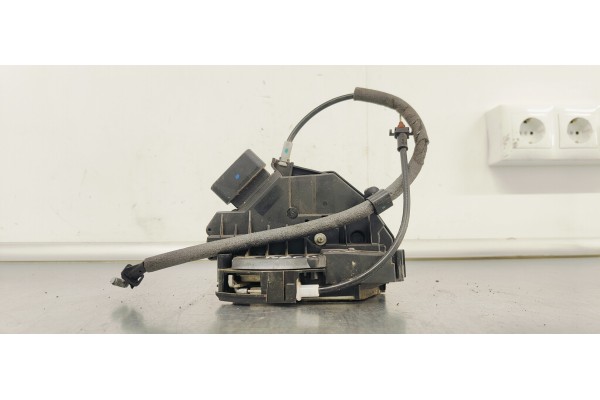 Recambio de cerradura puerta trasera izquierda para ford focus lim. 1.6 referencia OEM IAM BM5AA26413AC  