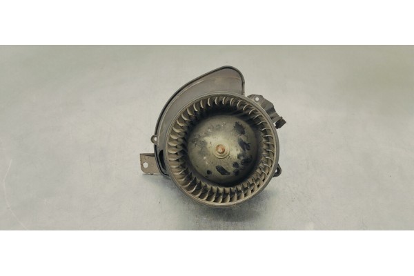 Recambio de ventilador calefaccion para opel corsa d 1.2i 80 referencia OEM IAM 164330100  