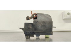 CAJA RELES / FUSIBLES 