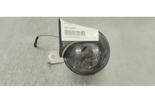 Recambio de claxon para jeep compass 2.0 crd referencia OEM IAM 04671942AE  