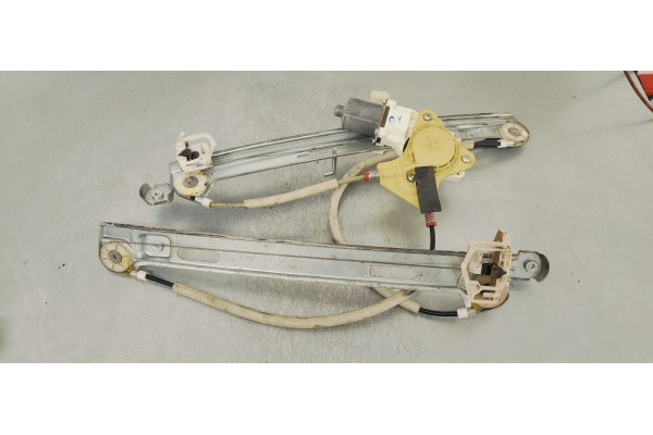 Recambio de elevalunas delantero izquierdo para chrysler jeep compass 2.0 crd referencia OEM IAM 05074821AA  