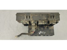 Recambio de caja reles / fusibles para jeep compass 2.0 crd referencia OEM IAM P04692207AF  