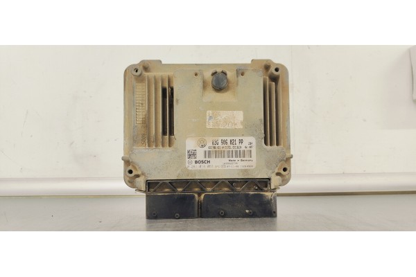 Recambio de centralita motor uce para volkswagen golf v berlina (1k1) highline 4motion referencia OEM IAM 0281014063  