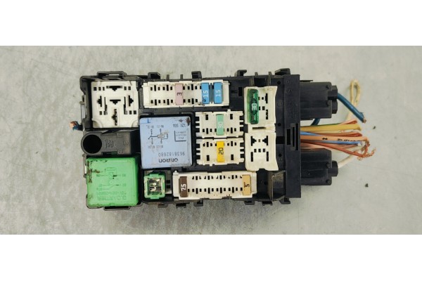 Recambio de caja reles / fusibles para peugeot 508 sw 1.6 hdi referencia OEM IAM 9665492680  