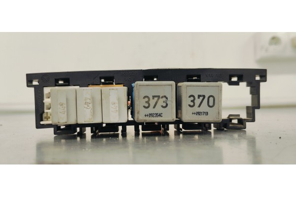 Recambio de caja reles / fusibles para volkswagen golf vi variant (aj5) 2.0 tdi referencia OEM IAM 1K0937503A  