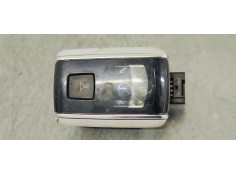 Recambio de luz interior para peugeot 508 sw 1.6 hdi referencia OEM IAM 9670880177  
