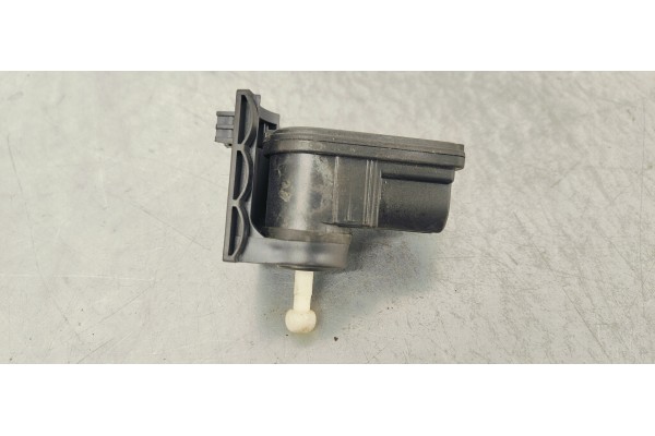 Recambio de motor regulacion faros para ford focus lim. 1.6 referencia OEM IAM VP7EKX13K198AB  