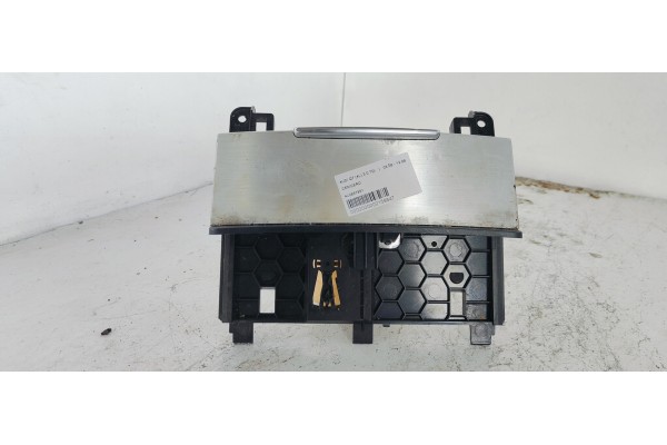 Recambio de cenicero para audi q7 (4l) 3.0 tdi referencia OEM IAM 4L0857951  