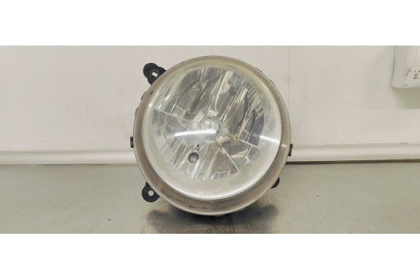 Recambio de faro derecho para jeep compass 2.0 crd referencia OEM IAM 05303874AA  