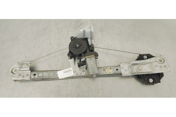 Recambio de elevalunas delantero derecho para dacia logan ii 1.5 dci 75 fap referencia OEM IAM 807209299R  