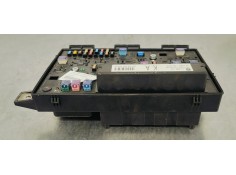 Recambio de caja reles / fusibles para opel astra h berlina enjoy referencia OEM IAM 13250232  