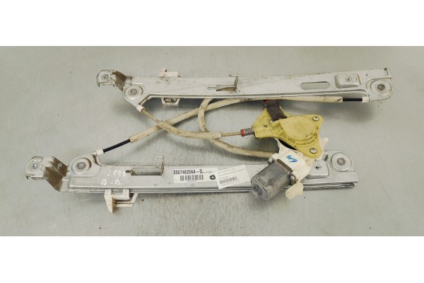 Recambio de elevalunas delantero derecho para jeep compass 2.0 crd referencia OEM IAM 05074820AA  