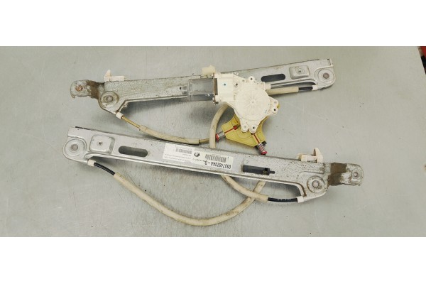 Recambio de elevalunas delantero derecho para chrysler jeep compass 2.0 crd referencia OEM IAM 05074820AA  