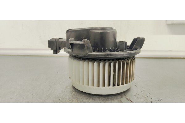 Recambio de ventilador calefaccion para jeep compass 2.0 crd referencia OEM IAM AY2727005011  
