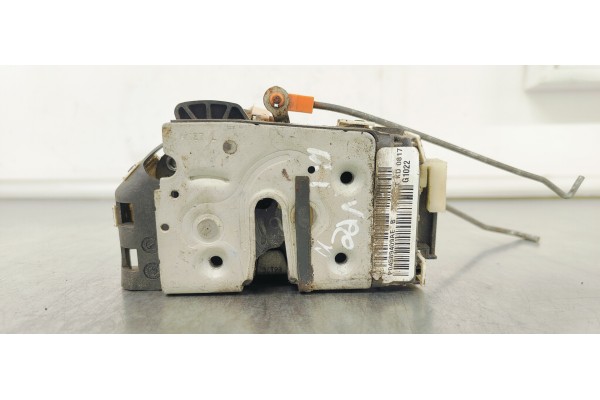 Recambio de cerradura puerta delantera izquierda para chrysler jeep compass 2.0 crd referencia OEM IAM P04589409AE  