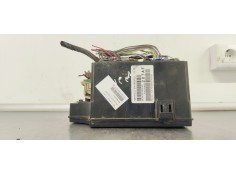 CAJA RELES / FUSIBLES P04692207AF 