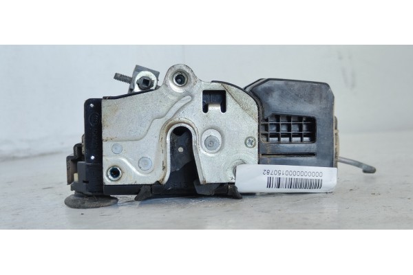 Recambio de cerradura puerta trasera izquierda para chevrolet captiva 2.0 vcdi ltx referencia OEM IAM   