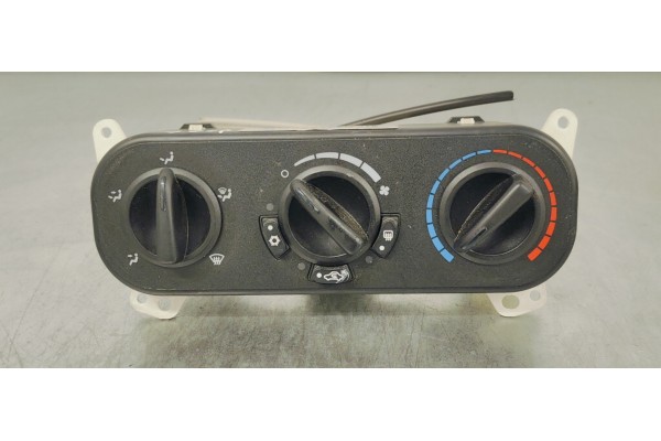 Recambio de mando calefaccion / aire acondicionado para chrysler jeep compass 2.0 crd referencia OEM IAM P55111874AB  