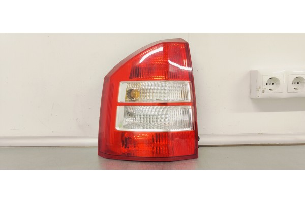Recambio de piloto trasero izquierdo para jeep compass 2.0 crd referencia OEM IAM   