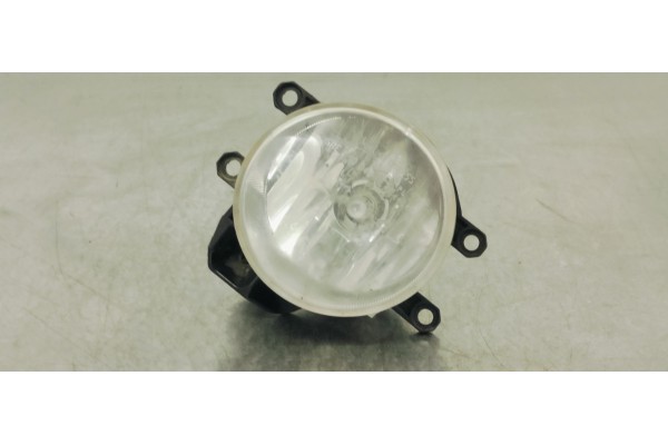 Recambio de faro antiniebla izquierdo para toyota aygo x 1.0 i referencia OEM IAM 8122002110  
