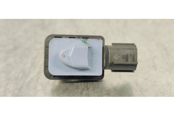 Recambio de sensor para toyota aygo x 1.0 i referencia OEM IAM 8983A0D011  