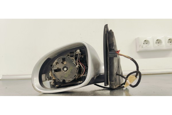 Recambio de retrovisor izquierdo para volkswagen golf vi variant (aj5) 2.0 tdi referencia OEM IAM E1010836  